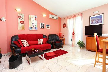 Apartmán A-1084-b - Ubytovanie Rastići (Čiovo) - 1084
