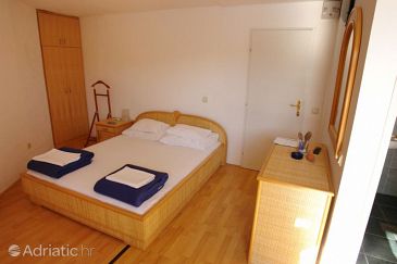 Rum S-2069-e - Rooms Uvala Pokrivenik (Hvar) - 2069