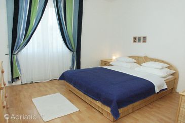 Rum S-2069-l - Rooms Uvala Pokrivenik (Hvar) - 2069
