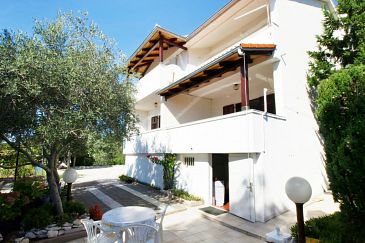 Apartmaji in sobe Barbat (Rab) - 4862