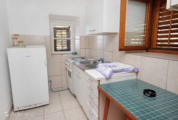 Apartmán A-4875-a - Ubytovanie Uvala Torac (Hvar) - 4875