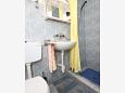 Kopalnica - Apartma A-6623-b - Apartmaji Starigrad (Paklenica) - 6623