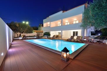 Property - Vacation Rentals 10016 Property Zadar (Zadar) - Accommodation 10016 - Vacation Rentals with pebble beach.