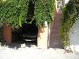 Parking lot - Apartments 1009 Parking lot Pisak (Omiš) - Accommodation 1009 - Apartments with pebble beach.