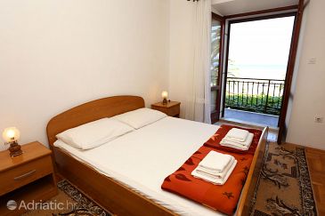 Bedroom Trpanj, Bedroom u smještaju tipa room, WIFI.