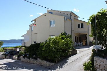 Property - Apartments 1059 Property Živogošće - Blato (Makarska) - Accommodation 1059 - Apartments with pebble beach.