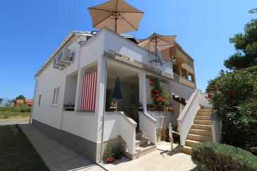 Property - Apartments and Rooms 11402 Property Nin (Zadar) - Accommodation 11402 - Apartments and Rooms with sandy beach.