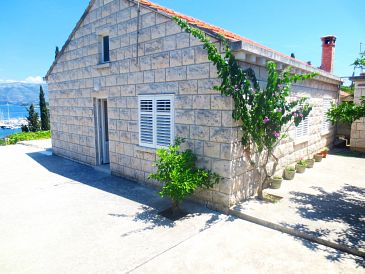 Property - Apartments 11481 Property Lumbarda (Korčula) - Accommodation 11481 - Apartments near sea with sandy beach.