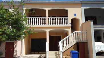Property - Apartments 11683 Property Starigrad (Paklenica) - Accommodation 11683 - Apartments with pebble beach.