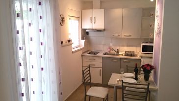 Kitchen Trogir, Kitchen u smještaju tipa studio-apartment, WIFI.