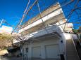 Parking lot - Apartments 11798 Parking lot Sumpetar (Omiš) - Accommodation 11798 - Apartments with pebble beach.