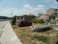 Parking lot - Apartments 2058 Parking lot Sućuraj (Hvar) - Accommodation 2058 - Apartments near sea with pebble beach.