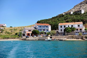 Property - Rooms 206 Property Metajna (Pag) - Accommodation 206 - Rooms near sea with sandy beach.