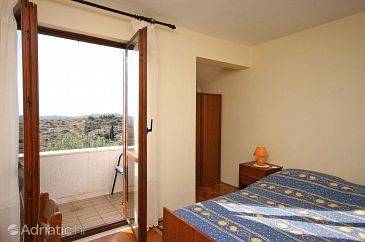 Bedroom Orašac, Bedroom u smještaju tipa room, dopusteni kucni ljubimci i WIFI.