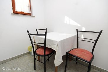 Dining room Slano, Dining room u smještaju tipa studio-apartment, dopusteni kucni ljubimci i WIFI.