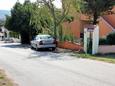 Parking lot - Apartments 2213 Parking lot Banjole (Pula) - Accommodation 2213 - Apartments with pebble beach.