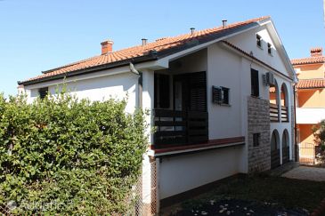 Property - Apartments 2228 Property Premantura (Medulin) - Accommodation 2228 - Apartments with pebble beach.