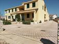Parking lot - Apartments 2262 Parking lot Rovinj (Rovinj) - Accommodation 2262 - Apartments with pebble beach.