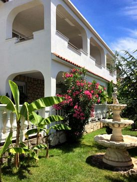 Property - Apartments 2348 Property Novi Vinodolski (Novi Vinodolski) - Accommodation 2348 - Apartments in Croatia.