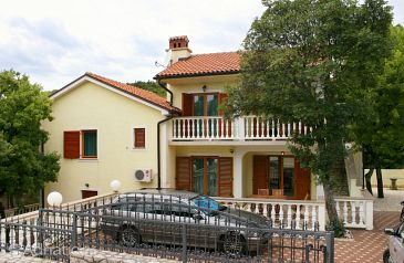 Property - Apartments 2398 Property Povile (Novi Vinodolski) - Accommodation 2398 - Apartments with pebble beach.