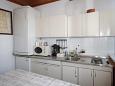 Shared kitchen Shared kitchen - Room S-2431-c - Apartments and Rooms Komiža (Vis) - 2431