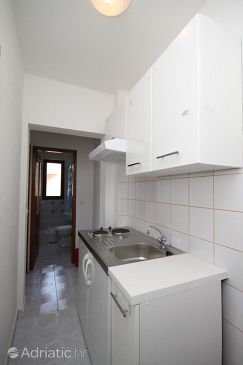 Kitchen Podgora, Kitchen u smještaju tipa studio-apartment, WIFI.