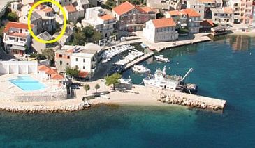 Property - Apartments 2684 Property Igrane (Makarska) - Accommodation 2684 - Apartments near sea with pebble beach.