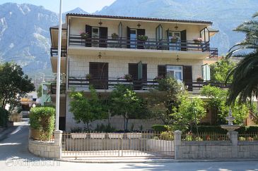 Property - Apartments and Rooms 2723 Property Makarska (Makarska) - Accommodation 2723 - Apartments and Rooms near sea with pebble beach.