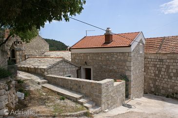 Property - Vacation Rentals 2761 Property Gornji Tučepi (Makarska) - Accommodation 2761 - Vacation Rentals with pebble beach.