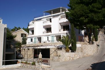 Property - Apartments 2782 Property Nemira (Omiš) - Accommodation 2782 - Apartments near sea with pebble beach.