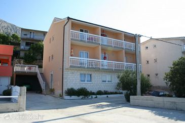 Property - Apartments 2818 Property Stanići (Omiš) - Accommodation 2818 - Apartments with pebble beach.