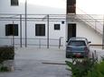 Parking lot - Apartments 2851 Parking lot Sutivan (Brač) - Accommodation 2851 - Apartments with pebble beach.