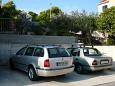 Parking lot - Apartments 2919 Parking lot Postira (Brač) - Accommodation 2919 - Apartments with pebble beach.