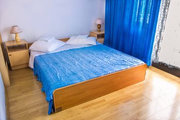 Bedroom Lokva Rogoznica, Bedroom u smještaju tipa room, dostupna klima i WIFI.
