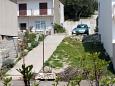 Parking lot - Apartments 311 Parking lot Igrane (Makarska) - Accommodation 311 - Apartments near sea with pebble beach.
