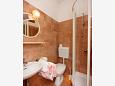Bathroom 2 Bathroom 2 - Apartment A-3203-b - Apartments Barbat (Rab) - 3203