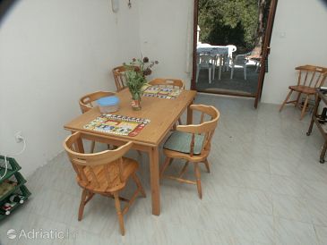 Dining room Ždrelac, Dining room u smještaju tipa apartment.