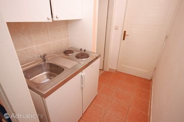 Kitchen Drašnice, Kitchen u smještaju tipa studio-apartment, WIFI.