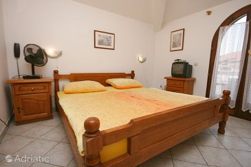 Bedroom Vrsar, Bedroom u smještaju tipa room, WIFI.
