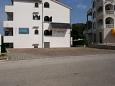 Parking lot - Rooms 3346 Parking lot Vrsar (Poreč) - Accommodation 3346 - Rooms with pebble beach.