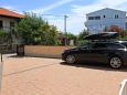Parking lot - Apartments 3460 Parking lot Kraj (Pašman) - Accommodation 3460 - Apartments near sea with sandy beach.