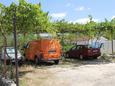 Parking lot - Apartments 3589 Parking lot Sućuraj (Hvar) - Accommodation 3589 - Apartments near sea with pebble beach.