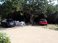 Parking lot - Apartments 4096 Parking lot Potočnica (Pag) - Accommodation 4096 - Apartments with sandy beach.