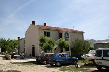 Property - Apartments 4135 Property Pag (Pag) - Accommodation 4135 - Apartments with pebble beach.