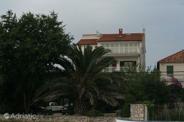 Property - Apartments 4222 Property Zablaće (Šibenik) - Accommodation 4222 - Apartments near sea with pebble beach.