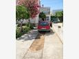 Parking lot - Rooms 4228 Parking lot Vodice (Vodice) - Accommodation 4228 - Rooms near sea with pebble beach.