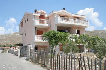 Property - Apartments 4258 Property Grebaštica (Šibenik) - Accommodation 4258 - Apartments with pebble beach.