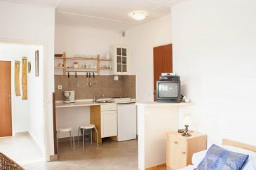 Kitchen Lumbarda, Kitchen u smještaju tipa studio-apartment, WIFI.
