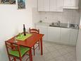 Dining room Hvar, Dining room u smještaju tipa studio-apartment.