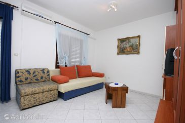Apartment A-4646-e - Apartments Arbanija (Čiovo) - 4646